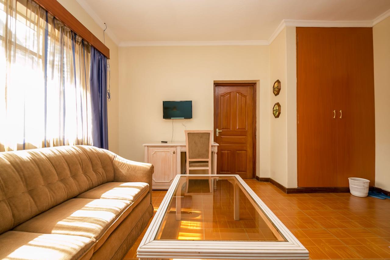 Palm Tree Bed And Breakfast نيروبي المظهر الخارجي الصورة